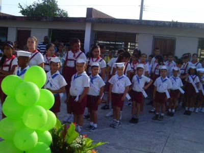 Un dia especial en toda La Habana para pioneros, jóvenes, maestros y padres